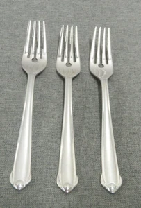 Mikasa Gerald Patrick CLASSICO Satin Set of 3 Salad Forks 6 3/8" - Picture 1 of 3