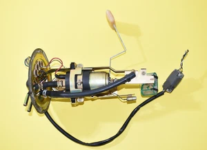 91-95 NISSAN PATHFINDER FUEL PUMP SENDING UNIT ASSEMBLY GAUGE LEVELER V6 3.0L - Bild 1 von 7