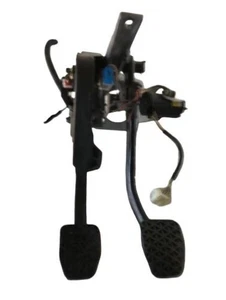 2000 - 2002 BMW Z3 Brake Clutch Pedal with Potentiometer Assembly 0281002291 - Picture 1 of 20