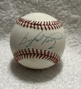 Gaylord Perry SIGNED VINTAGE OAL Autographed Baseball - Picture 1 of 2