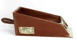 Le Banquier JAJ Bacarat Casino Card Playing Shoe Made in Paris France - Picture 1 of 9