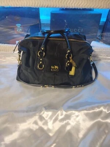 Coach Signature Travel Bag Nwt - Picture 1 of 16