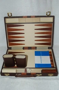 Vintage Backgammon Spiel Set Kunstleder Tragetasche mit Filzeinlage komplett 5 Würfel - Bild 1 von 13