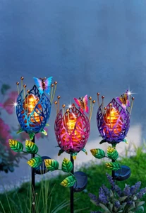 Solar-Gartenstecker "Blüte" 3er-Set , Stimmungsvoll leuchtende Prachtblumen - Bild 1 von 3