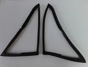 LADA 2101,03,2106 (2-VENT WINDOW WEATHERSTRIP FRONT/2-JUNTA VENTILETE DELANTERO - Picture 1 of 3