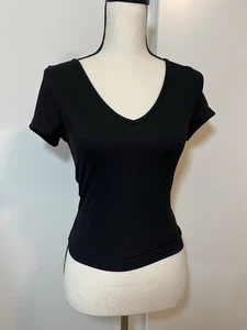 SHEIN Schwarz Gerippt V-Ausschnitt Kurzarm Tailliert Damen Small Closet Essential - Bild 1 von 7