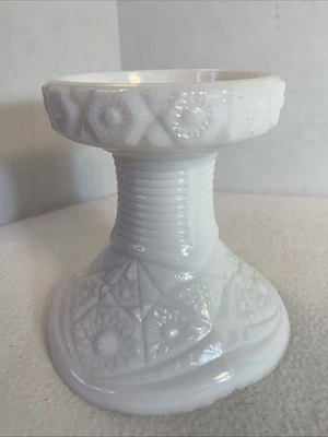 Pedestal perforador de vidrio de leche McKee vintage excelente estado repuesto Foto 1 de 4