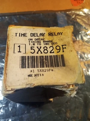 Dayton 延时继电器 5X829F 延迟定时范围 1.8-180 秒 ~ 全新 带直肠底座 — 第 1/4 张图片