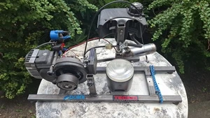 Piaggio Motor - Funktionerender Mofa oder Moped Motor auf coolen Motorständer 👍 - Bild 1 von 7