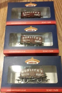 (3) Bachmann 37-2016K Horlicks 7 Plank Wagon, Coal Fitted Collectors Club OO 00 - Picture 1 of 10