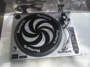 NUMARK tt-1520 Direct Drive Turntable w/o Needle - Picture 1 of 13