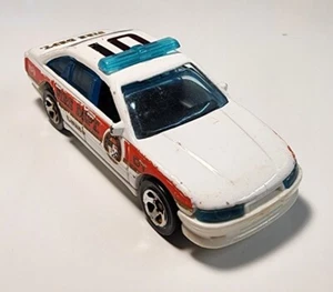 HOT WHEELS FIRE DEPT CHIEF Holden Commodore 1/64 Diecast/Plastic - Picture 1 of 9