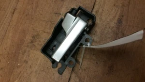 FORD FOCUS C MAX 03-07 DR PULL HANDLE INTERIOR REAR DRIVER SIDE - Picture 1 of 2
