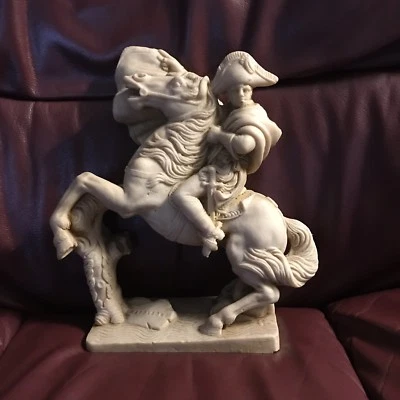  Napoleón a Caballo en uniforme "Alabastro Compuesto" Original Firmado "AGUILAR" Foto 1 de 4