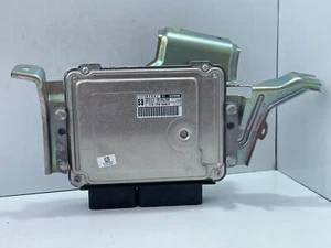 2007 HONDA FR-V 2.2 DIESEL ENGINE CONTROL UNIT ECU 0281013520 37825-RJL-E11 A697 - Picture 1 of 18