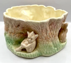 Vintage Sylvac Pottery Pixie Rabbits Tree Log Model 1514 Round Planter Z1 - Picture 1 of 13