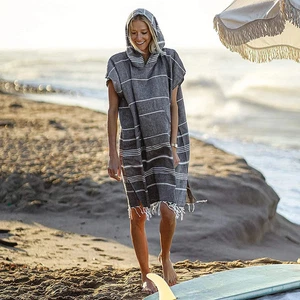 Telo mare indossabile cotone sabbia surf poncho con cappuccio muta fasciatoio - Foto 1 di 19
