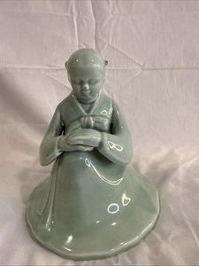 Vintage Celadon Hanbok Figurine Korean Woman Traditional Dress 8 in - Picture 1 of 13