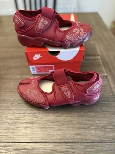 Size 6 - Nike Air Rift Botanical Stitch Team Red IH7318-677 - Picture 1 of 9