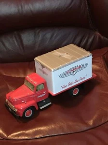 FIRST GEAR 1957 INTERNATIONAL R-190 DRY GOODS VAN ACE HARDWARE 1/34 SCALE - Picture 1 of 9