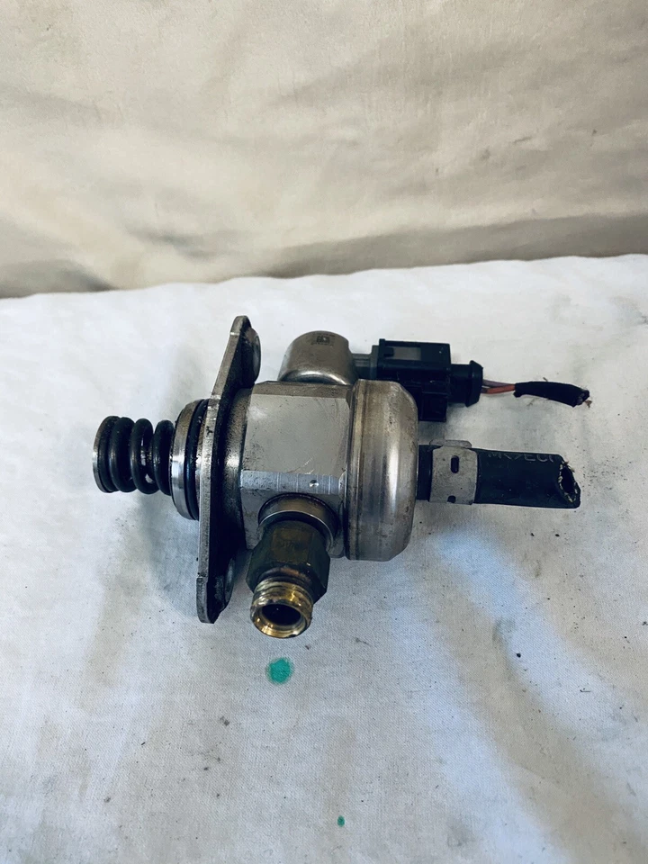 08-17 Audi A3 TT Jetta Beetle Eos Golf CC GTI High Pressure Fuel Pump 06H127025K Foto 1 de 4