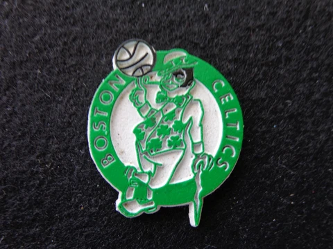 VINTAGE NBA BOSTON CETLICS FRIDGE MAGNET STANDING BOARD OLD SCHOOL RARE !!! Cover