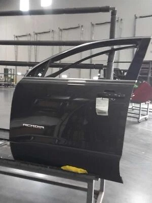 GMC Acadia 2018 puerta izquierda gris 72000 millas fabricante de equipos originales pieza usada NJ25-16804-422093 Foto 1 de 2