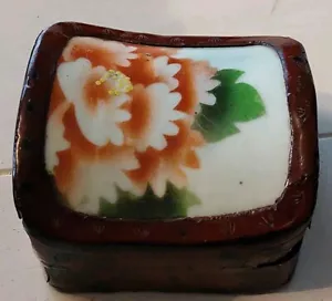 Antiq Rectangle Wood Lacquered Trinket Box w Ceramic Orange/White/Green Inlay - Picture 1 of 18