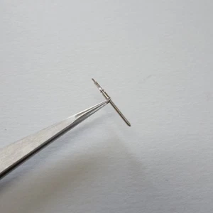 ETA 2824, 2824-2, 2836-2, Aufzugwelle Gewinde Ø 0,9 mm # 401, Neu - Bild 1 von 4