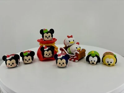 Disney Tsum Tsum Vinilo Mickey & Friends Navidad Lote de 9 Figuras/Accesorios Foto 1 de 4