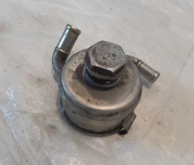 07-21 Honda CBR600RR y CBR600RA CBR600 OEM motor enfriador de aceite y perno de montaje Foto 1 de 4