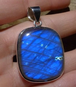 O&co Pendentif Labradorite naturelle cabochon protection cadeau noël - Picture 1 of 3