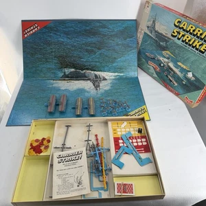 Vintage 1977 Carrier Strike Naval Brettspiel Milton Bradley - ein Stück fehlt - Bild 1 von 7