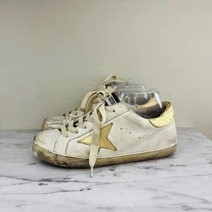 Zapatillas Golden Goose Superstar de cuero blancas y doradas para mujer talla 8” - Imagen 1 de 11