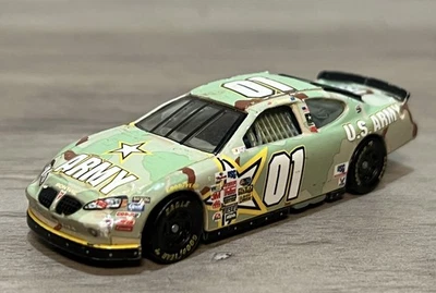 2003 Racing Champions Jerry Nadeau NASCAR #01 US Army Pontiac Grand Prix Camo - Image 1 of 4