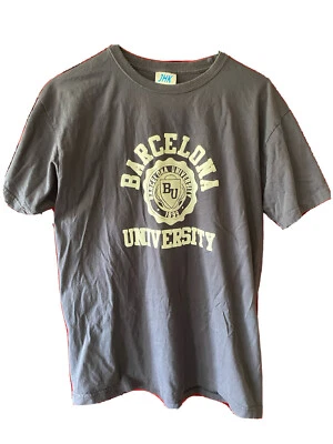 Camiseta Universidad Barcelona Talla Grande Gris Con Letras Blancas Foto 1 de 4