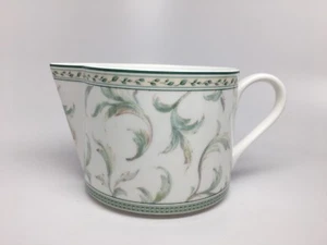 FITZ & FLOYD "MONTEREY" OPEN SAUCE / GRAVY BOAT - White & Green, Leafy Design - Picture 1 of 7