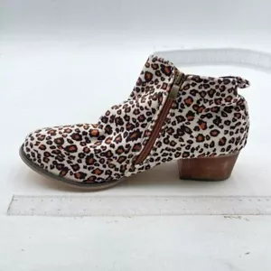 Women's Ankle Boots Round Toe Short Booties Low Mid Block Chunky Heel Leopard - Picture 1 of 7