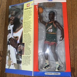 SHAWN KEMP SEATTLE SONICS Action Figure VTG 1997 New In Box STARTING LINE UP NBA - Picture 1 of 5