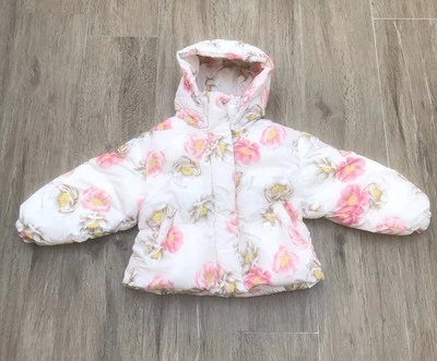 monnalisa girls coat age 8 yrs excellent condition - Image 1 of 4