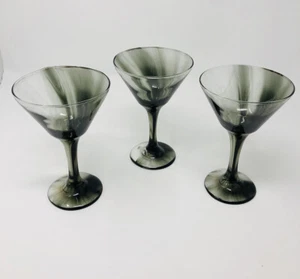 Juego de 3 Pier 1 Vidrio Soplado a Mano GRIS HUMO REMOLINO MARTINI Gafas Cosmopolitas - Imagen 1 de 5