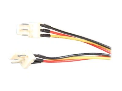StarTech.com TX3SPLITTER TX3 Fan Power Splitter Cable Female to Male - Image 1 of 3