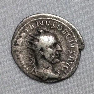 Trajan Decius | Antoninianus | 249-251 AD | Ancient Roman Silver Coin  - Picture 1 of 2