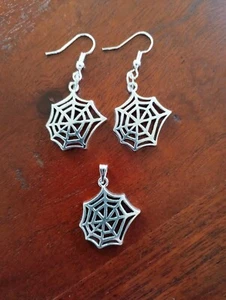 Halloween Spider Web Cobweb Pendant And Matching Earrings Set Silver Tone Gift - Picture 1 of 1