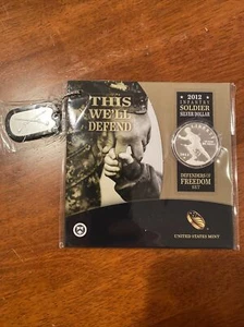 2012 W Infantry Soldier Silver Dollar Coin w/ Dog Tags Defenders of Freedom Set - Picture 1 of 5