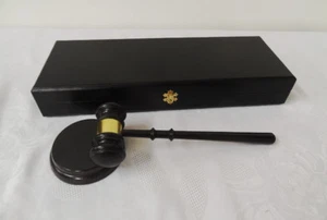 Richterhammer Auktionshammer Hammer mit Schatulle und Block,gedrechselt, Messing - Bild 1 von 3