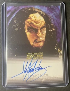 THE COMPLETE STAR TREK DEEP SPACE NINE A17 J G HERTZLER AS GEN. MARTOK AUTOGRAPH - Picture 1 of 2