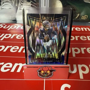 2024 Panini Select Concourse Caleb Williams #25 Black & Blue Shock Prizm (RC) 📈 - Bild 1 von 2