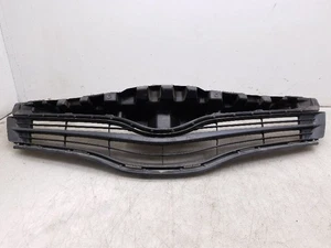 12-14 TOYOTA YARIS 1.5L FWD AT FRONT UPPER GRILLE - Picture 1 of 12