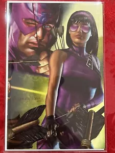 Cubierta virgen #1 de Marvels Generations Ojo de Halcón y Ojo de Halcón por Greg Horn - Imagen 1 de 8